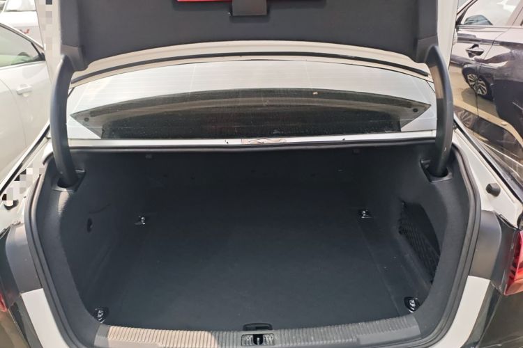 Used Audi A6L 2016 TFSI Comfort Model Trunk