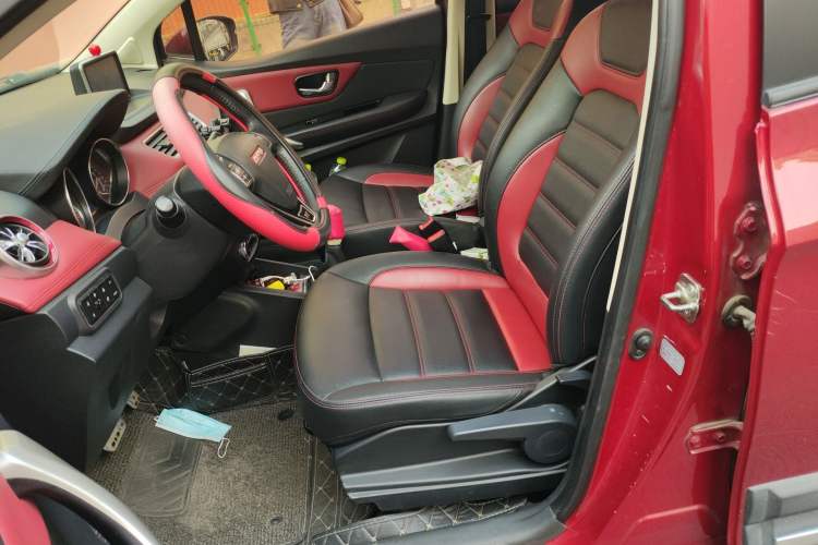 Used Haval H1 2015 1.5L AMT Luxury Model
