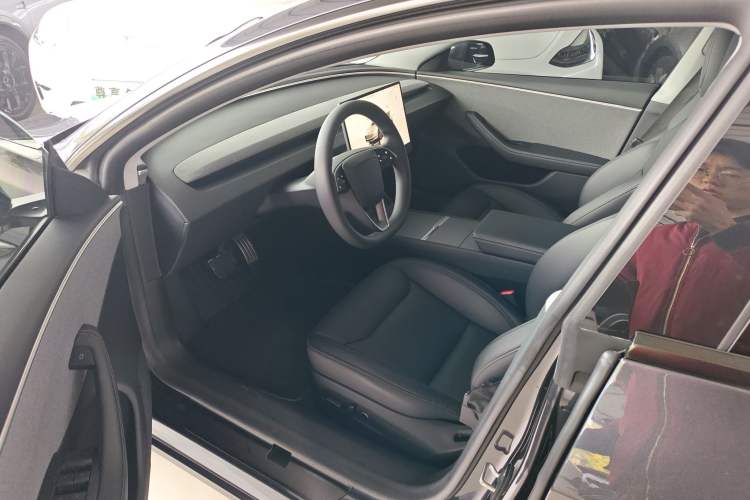 Used Tesla Model 3 2023 Rear-Wheel-Drive Version