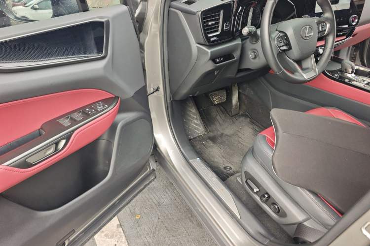 Used Lexus NX New Energy 2024 400h+ Comfort Edition Driver Seat