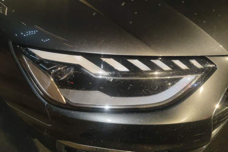 Used Audi A4L 2020 40 TFSI Luxury Dynamic Model