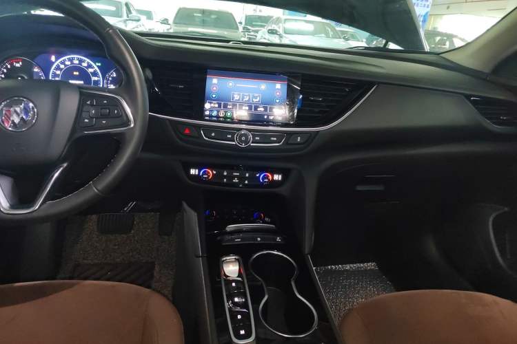 Used Buick Regal 2020 552T Luxury Version
