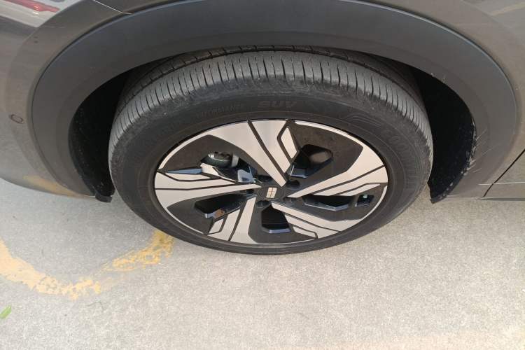 Used Geely Galaxy E5 2024 530km Starship Edition Left Front Wheel Hub