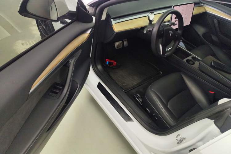 Used Tesla Model 3 2019 Standard Range Rear-Drive Upgraded Version