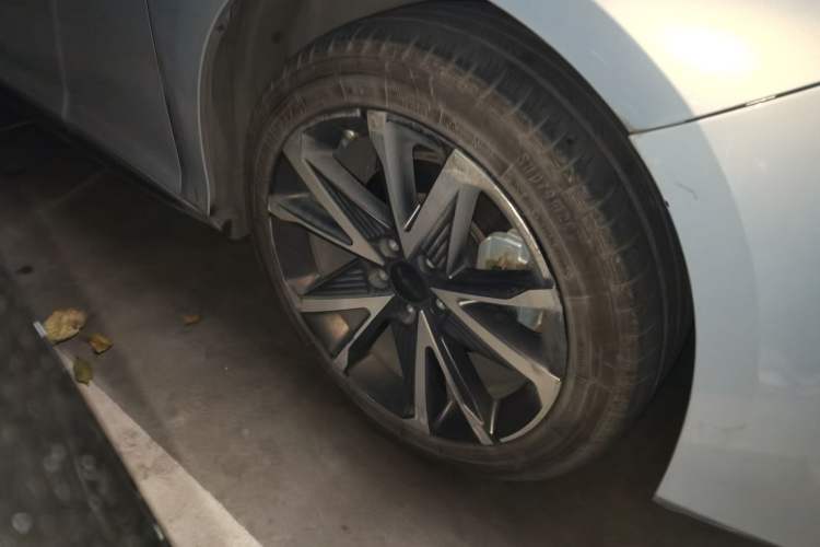 Used AION S Plus 2022 80 Tech Edition
