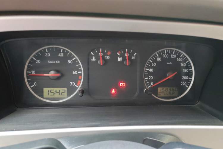 Used Volkswagen Santana Vista 2008 1.8L Manual Comfort Edition Instrument Cluster