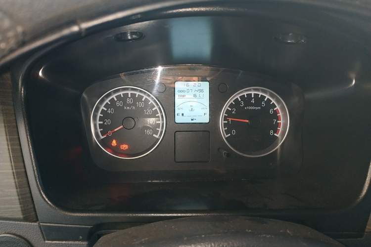 Used Jinbei Hiace X30 2020 1.5L Super-Comfortable Version China VI Standard SWC15M
