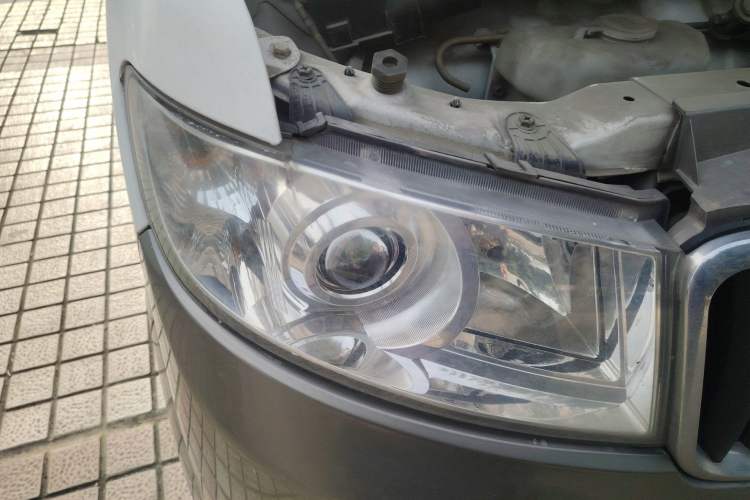 Used Jinbei New Hiace X30L 2016 1.5L Wealth Edition DLCG14 Right Front Headlight