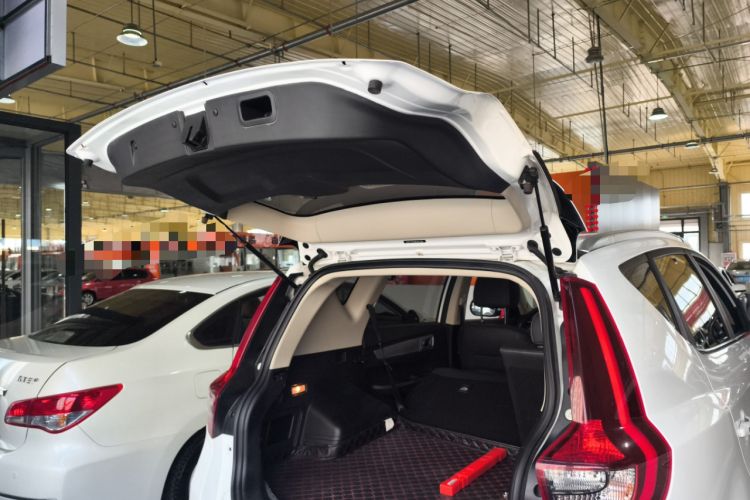 Used Geely Auto Vision X6 2019 1.8L Manual 4G Connect Luxury Version China V Standard
