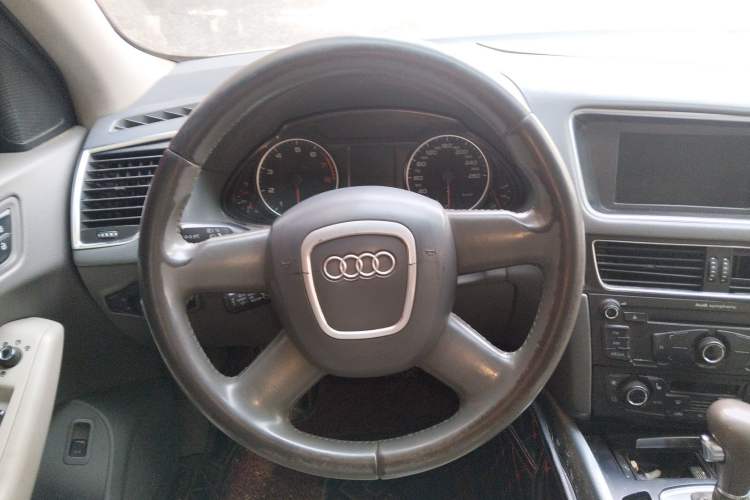 Used Audi Q5 2011 2.0TFSI Technology Model