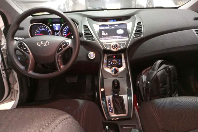 Used Hyundai Elantra (5th Generation / Langdong) 2016 1.6L Automatic Prestige Model
