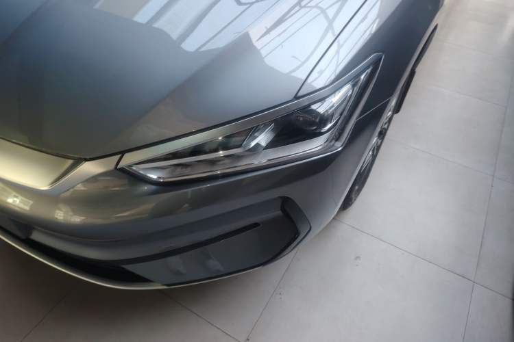 Used BYD Qin PLUS 2023 Champion Edition EV 420KM Leading Model