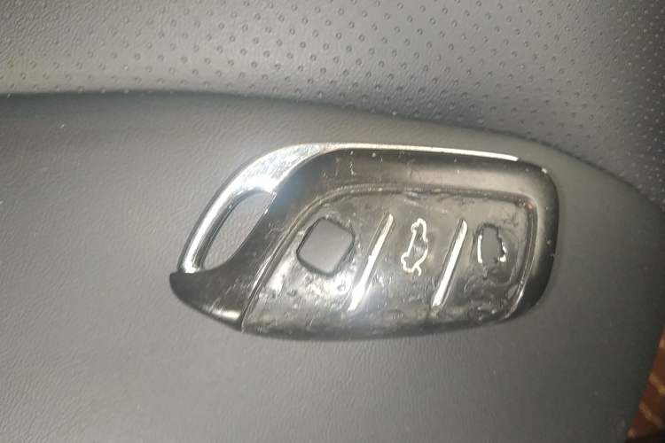 Used Roewe i5 2019 1.5L Manual 4G Connectable Langhao Edition
