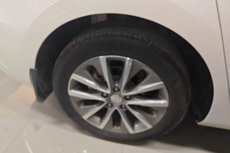 Used Buick GL6 2021 323T Mild Hybrid Connect Luxury Model Exterior 5