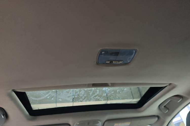 Used Haval H6 2015 Revised Version Sport Edition 1.5T Manual Transmission Two-Wheel Drive Elite Grade
