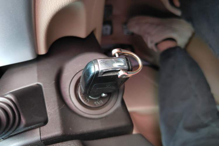 Used Baojun 730 2016 Revised 1.5L Manual Standard Version 7 Seats China V Emission Standard Interior 1