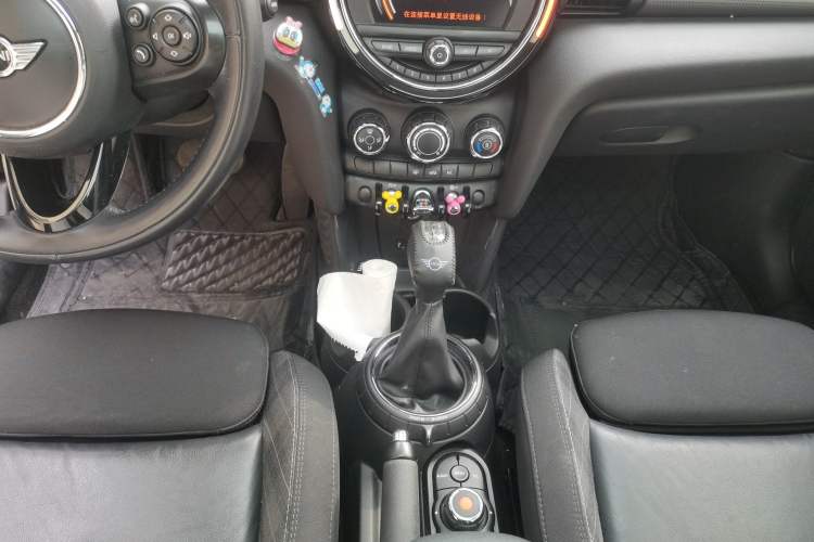 Used MINI 2015 1.5T COOPER Fun Five-Door Edition
