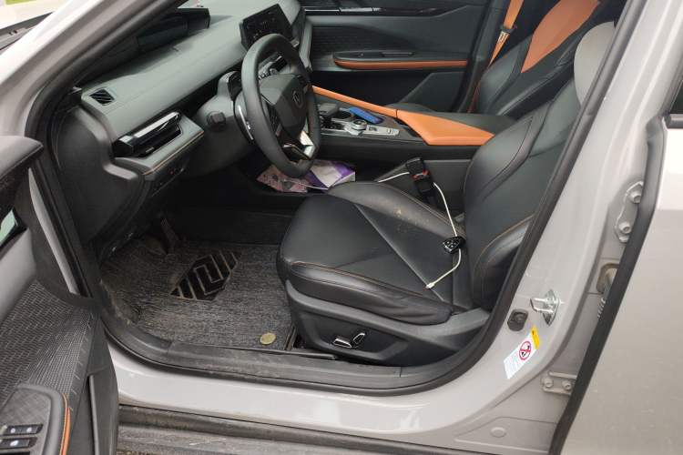 Used CHANGAN UNI-V 2022 1.5T Prestige Version Left Front Seat