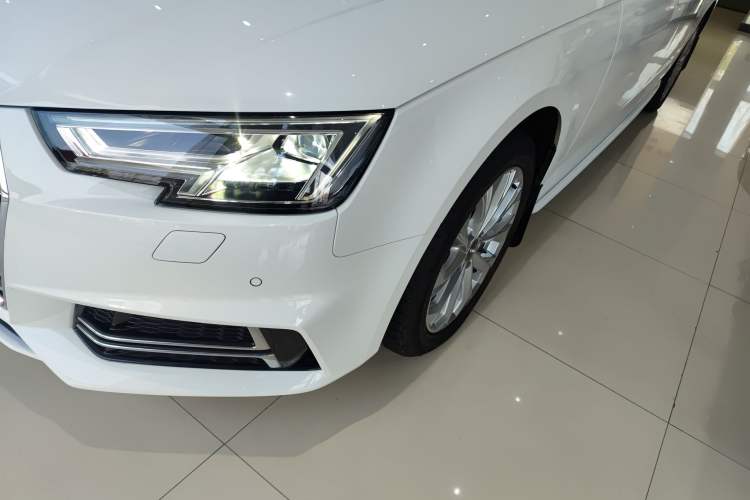 Used Audi A4L 2019 40 TFSI Ambition China VI