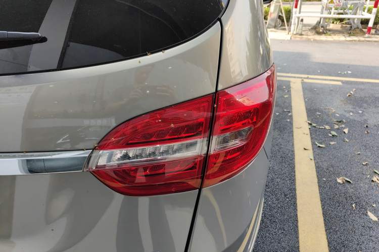 Used Buick GL8 2018 28T Comfort Model China VI Standard
