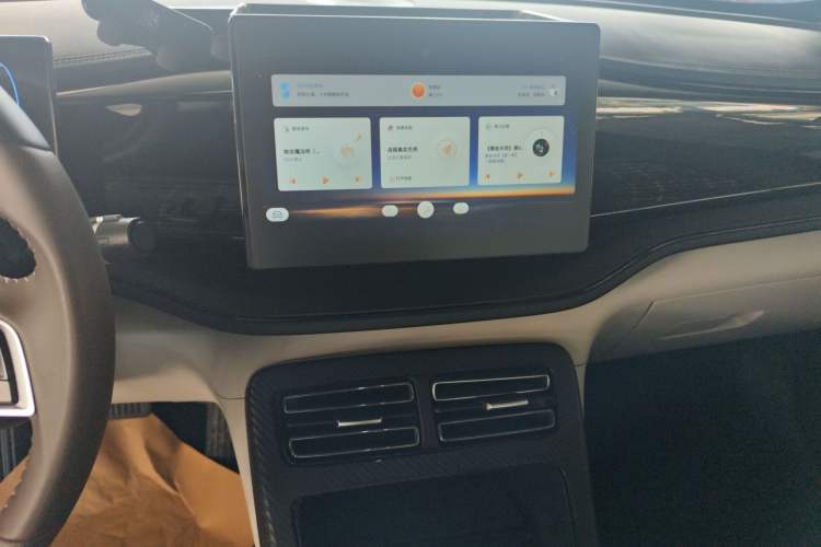 Used BYD Qin PLUS 2024 HONOR Edition DM-i 55KM Leading Model
