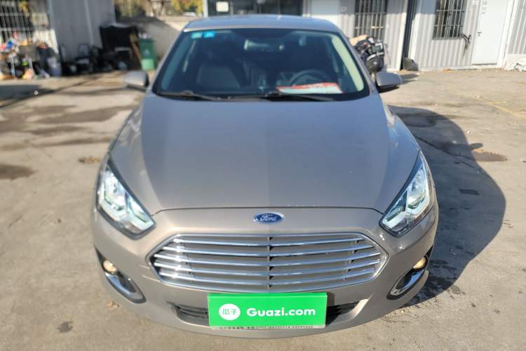 Used Ford Escort 2015 1.5L Automatic Fashion Model
