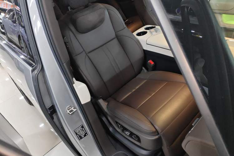 Used Li Auto MEGA 2024 Ultra Model