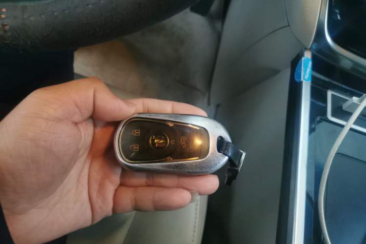 Used Buick GL8 2021 Land Cruiser Executive Class 652T Luxury Model
