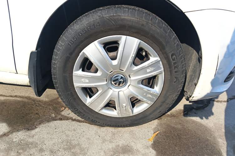 Used Volkswagen Polo 2016 1.4L Manual Fashion Model