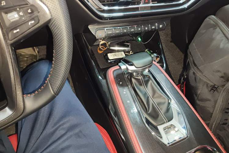 Used CHANGAN OSHAN X5 2021 Revised Version 1.5T DCT Luxury Edition
