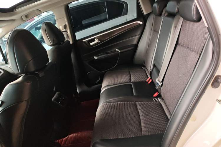 Used Honda Jade 2014 1.8L Automatic Comfort Elite Version 5 Seats
