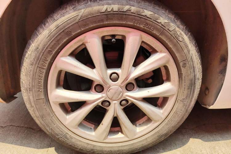 Used Roewe i5 2020 1.5L Manual 4G Connect Luxury Edition Right Rear Wheel Hub