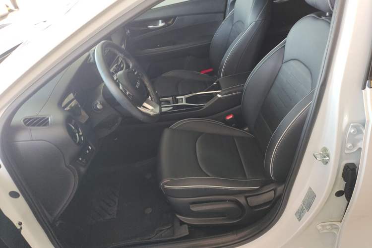 Used Kia K3 2023 1.5L CVT Luxury Edition
