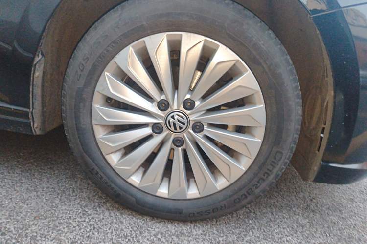 Used Volkswagen Lavida 2019 1.5L Manual Comfort Edition China VI Standard
