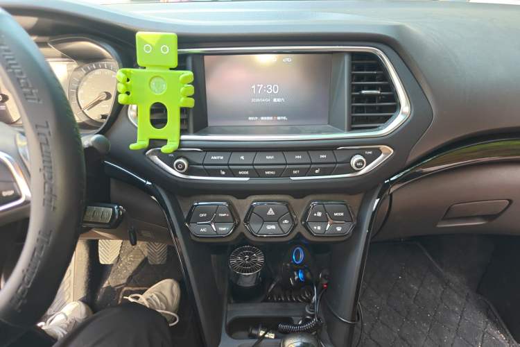 Used GAC Trumpchi GS4 2016 235T Manual Luxury Edition Audio And AC Panel