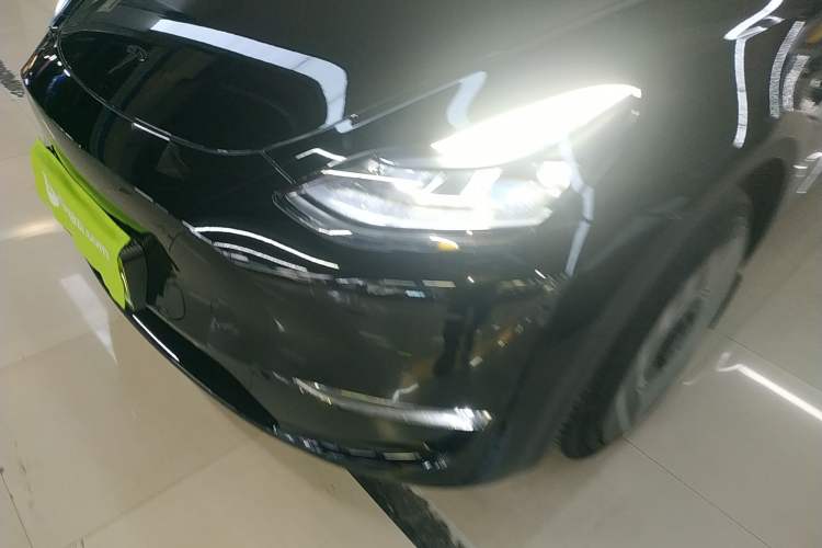 Used Tesla Model Y 2023 Long-Range All-Wheel-Drive Version
