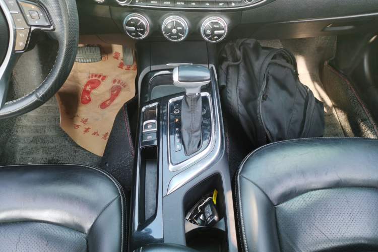 Used GAC Trumpchi GA6 2016 235T DCT Luxury Edition
