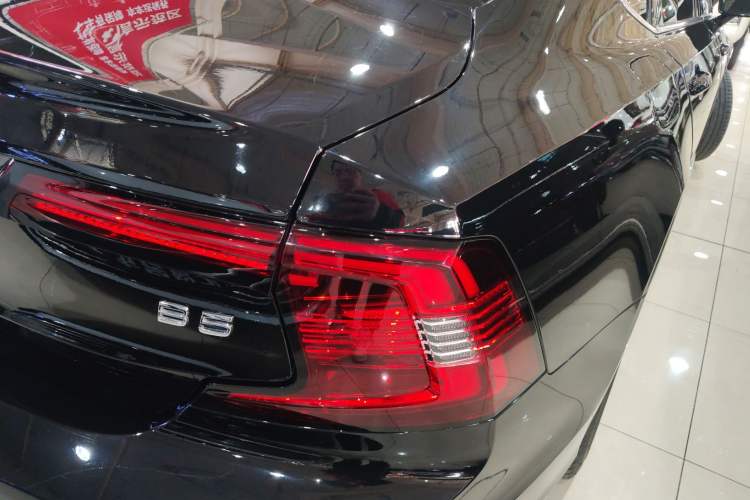 Used Volvo S90 2025 B5 Zhiyuan Luxury Edition
