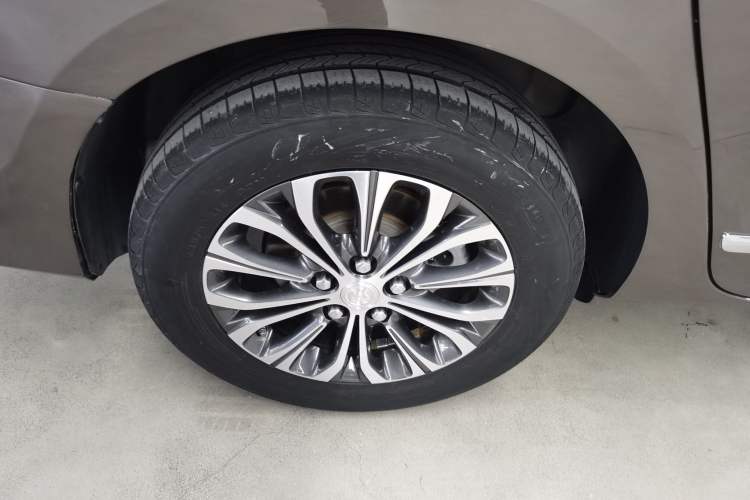 Used Buick GL8 2021 Land Cruiser Executive Class 652T Luxury Model