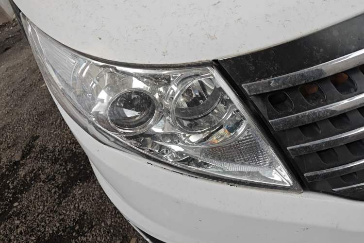 Used JAC Refine M5 2016 2.0T Gasoline Manual Business Edition
