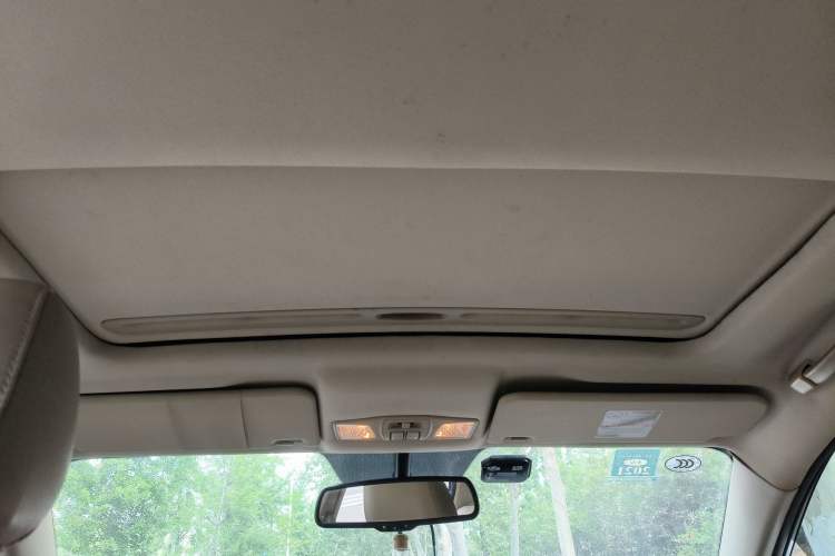 Used Bestune B50 2013 1.6L manual luxury version Headliner