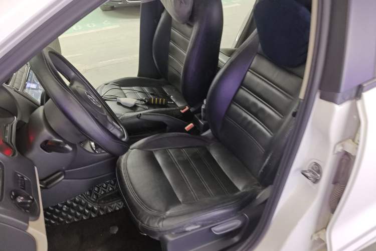 Used Volkswagen Polo 2011 1.6L Automatic ZhiShang Version Left Front Seat