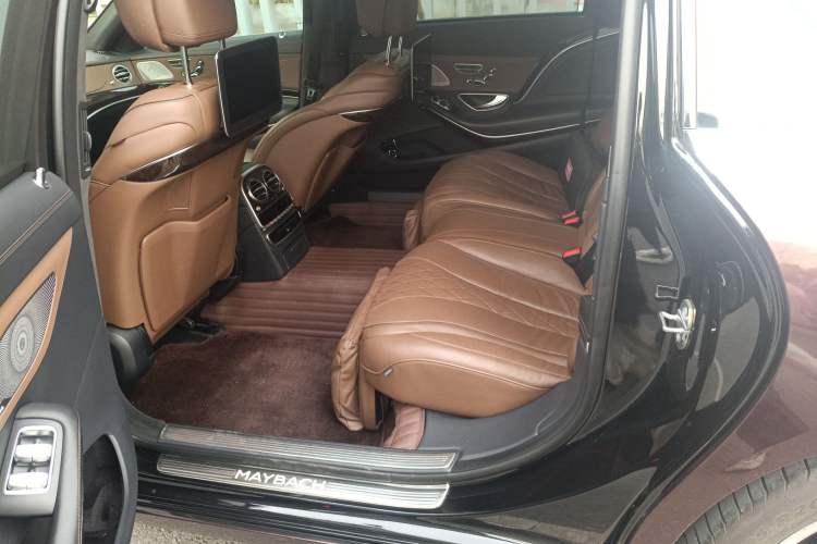 Used Mercedes-Benz Maybach S-Class 2019 S 450 4MATIC Left Rear Seat