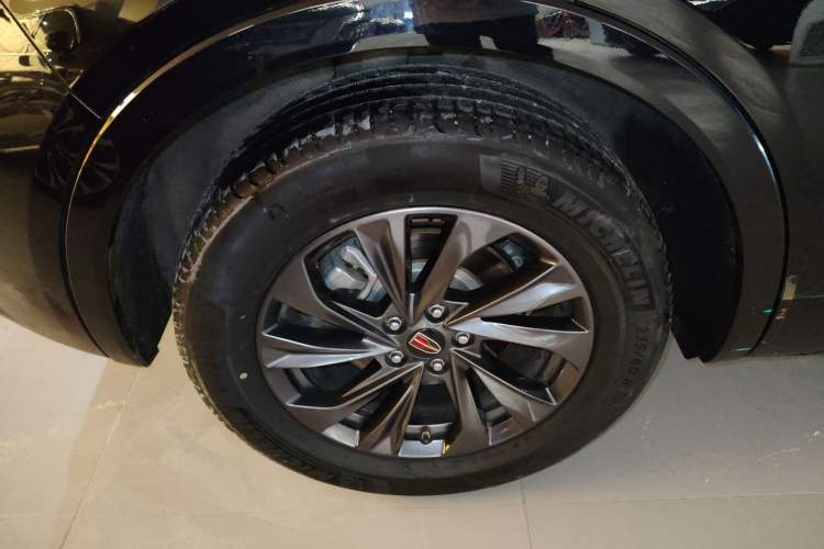 Used Hongqi HS5 2023 2.0T Qixiang Pro Edition