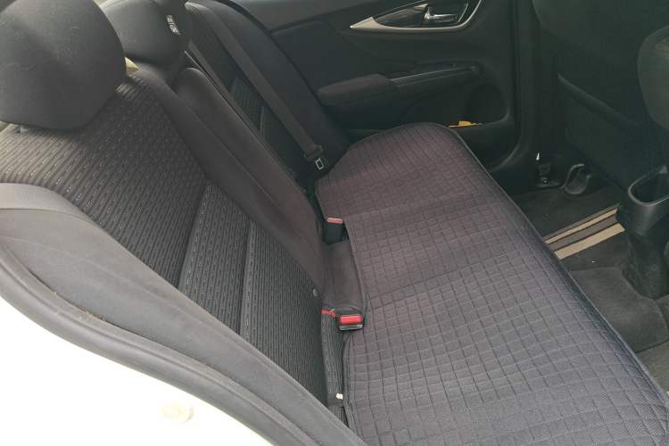 Used Honda Crider 2013 1.8L automatic luxury edition Left Rear Seat