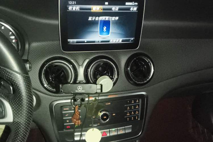 Used Mercedes-Benz GLA 2019 GLA 200 Dynamic Edition Audio And AC Panel