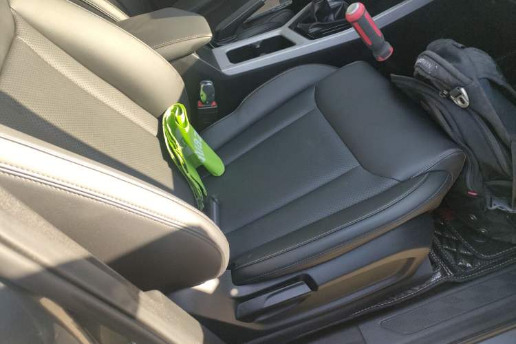 Used Wuling Jiachen 2022 1.5L Manual Light Comfort Edition
