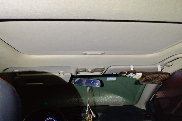 Used Kia K2 2012 Hatchback 1.6L AT Premium
