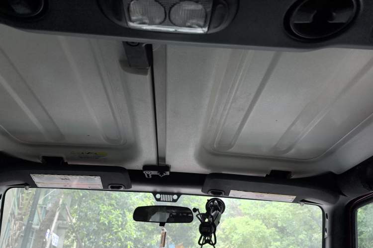 Used Jeep Wrangler 2012 3.6L Sahara Four-Door Edition
