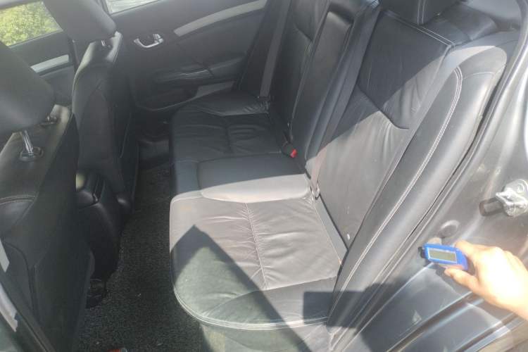 Used Honda Civic 2012 1.8L automatic luxury edition
